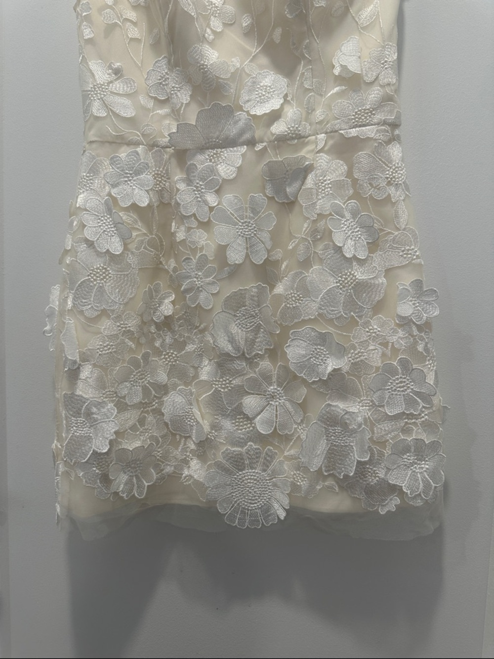 NWOT Dress The Population 3D White Floral One Shoulder Mini Dress Small - Picture 3 of 7